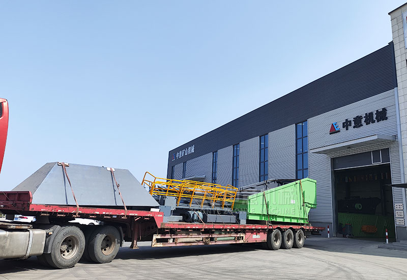 客户定制的弹跳筛装车完成